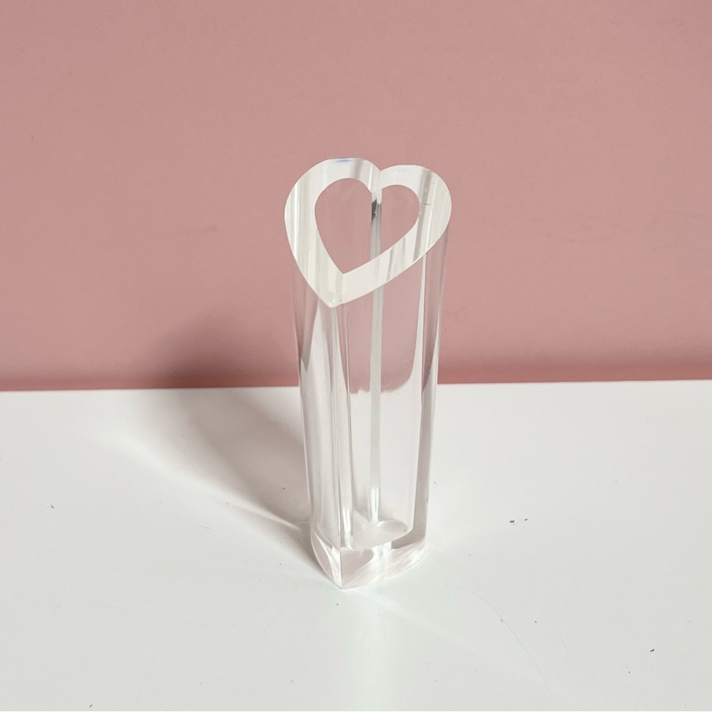 Vintage 80s retro art deco acrylic lucite heart shaped propagate bud vase